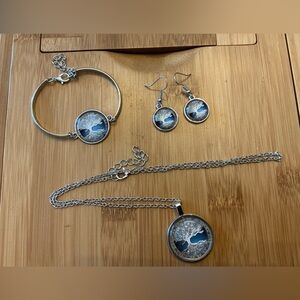 Choose blue or red Tree of Life Pendant Necklace, Bracelet & Earrings Set